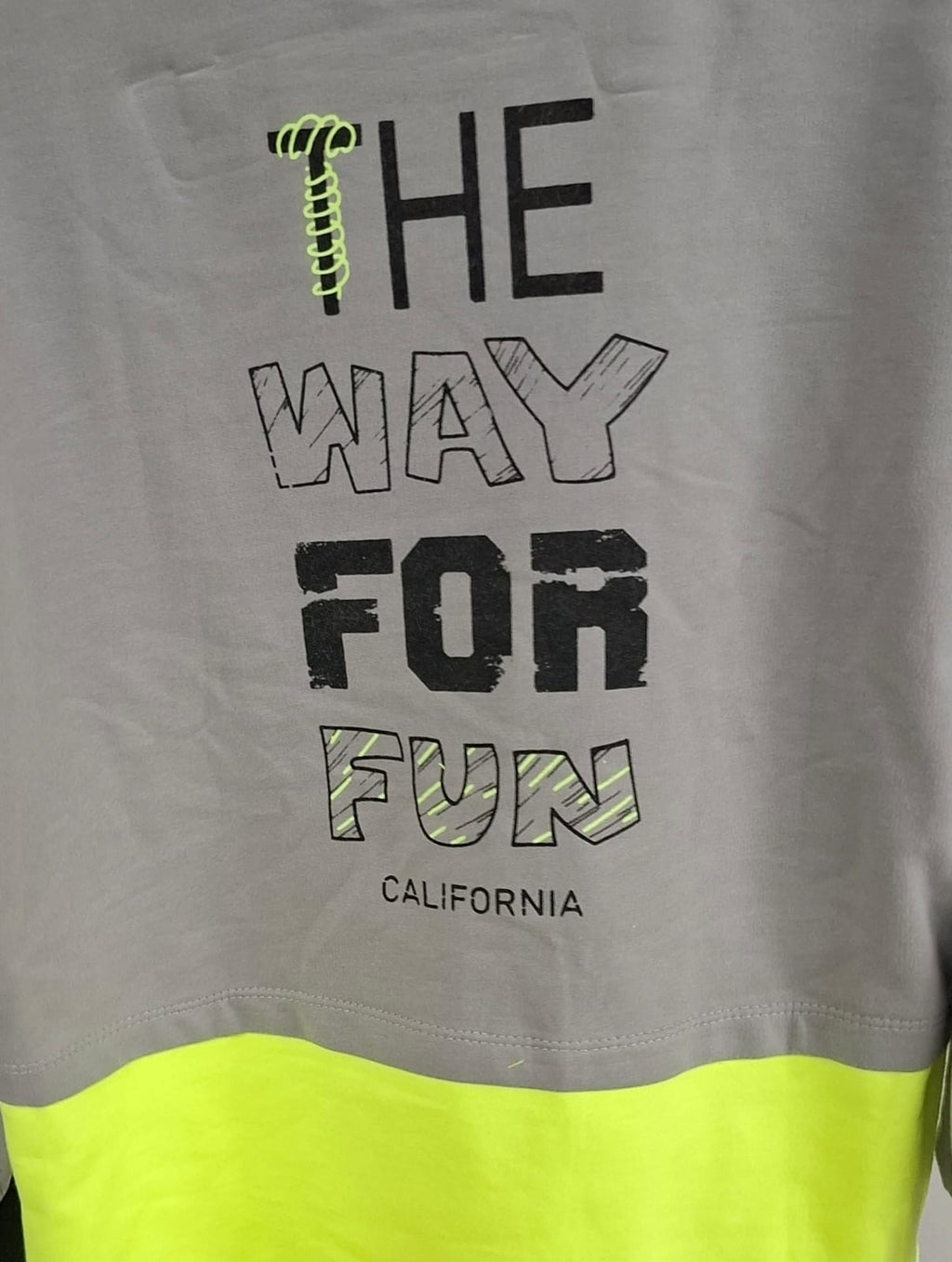 Boys' "SUPER HERO" Neon Color-Block Tracksuit Set – Grey & Electric Lime