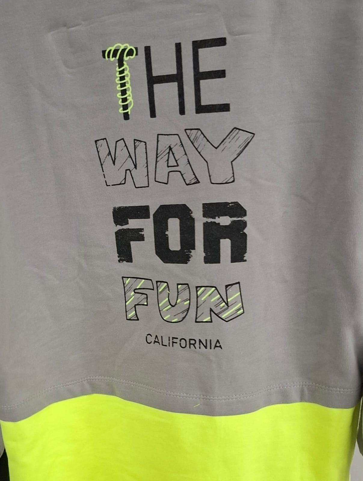 Boys' "SUPER HERO" Neon Color-Block Tracksuit Set – Grey & Electric Lime