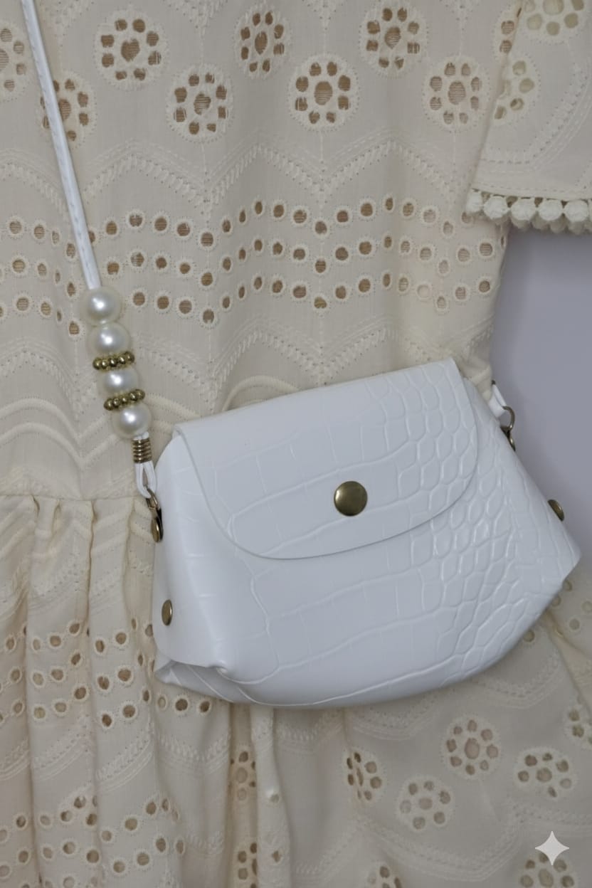 Timeless Elegance: Vintage-Inspired Eyelet Midi Dress