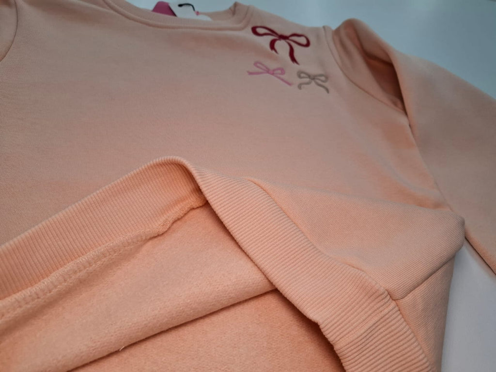 Graphic Statement: The Perfectly Imperfect Oversized Sweatshirt